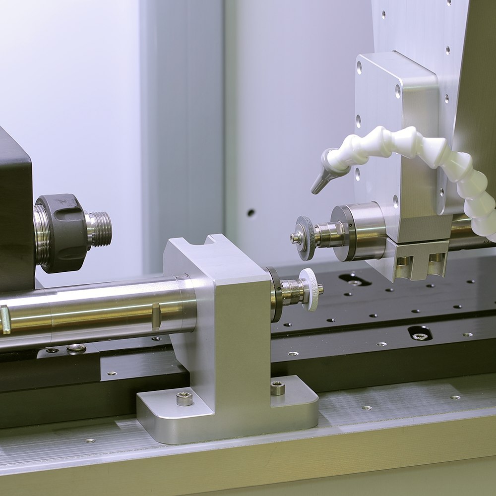 Dual-Spindle Grinding Mill
